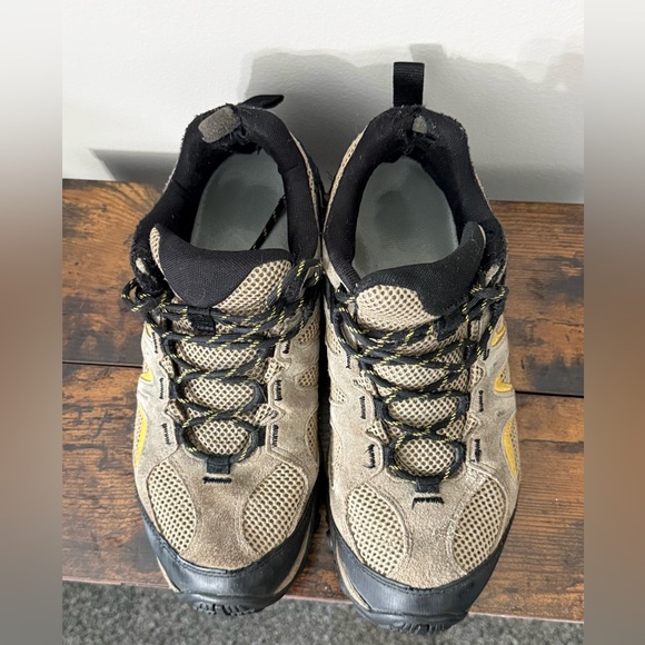 Merrell Men's Yokota 2 Tan and Black Walking Hiking Shoes Boots - Picture 8 of 8